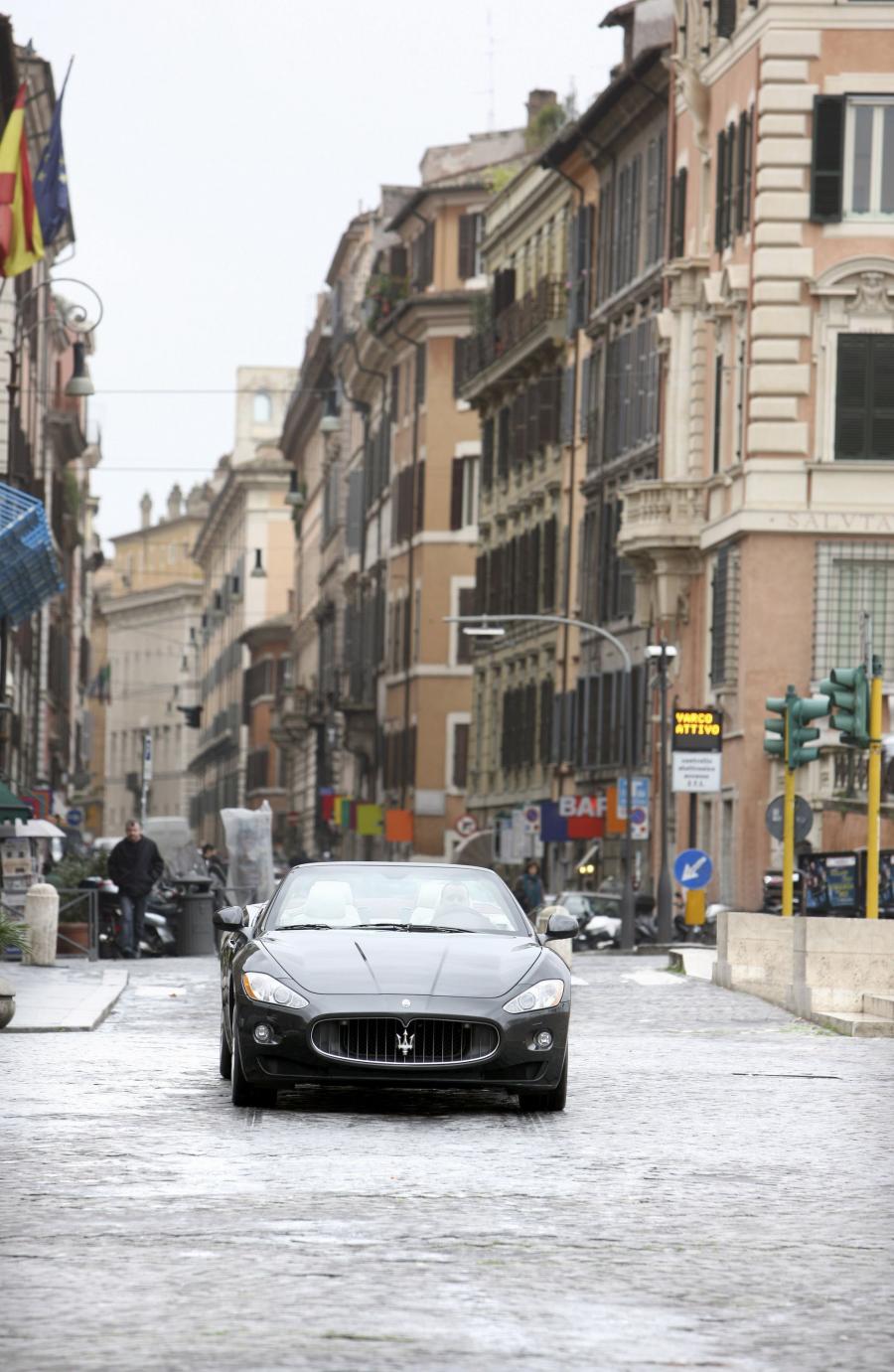  Maserati GranCabrio 2010 года  (фото 56 из 101)